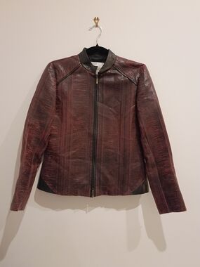 BARCELINO || Textured  Black and Burgundy Zip Leather  Jacket Sz. 4